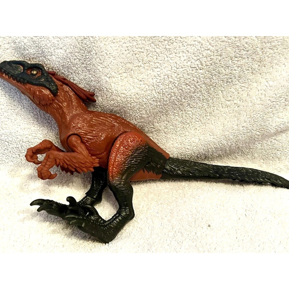 Jurassic World Dominion Pyroraptor Action Figure 6"x14" (SH2)